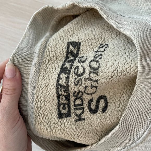 AUTHENTIC Kids See Ghosts Crewneck - Picture 3 of 3